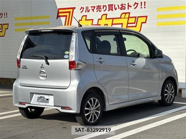 Mitsubishi EK CUSTOM 2014-02 7217838-2