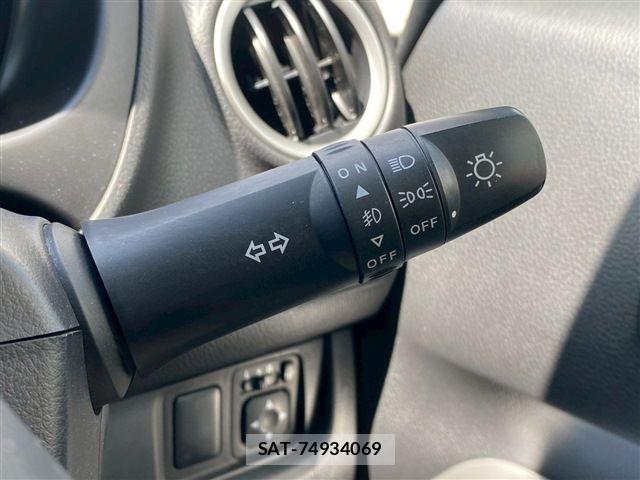 Mitsubishi EK CUSTOM 2013-10 7616310-17