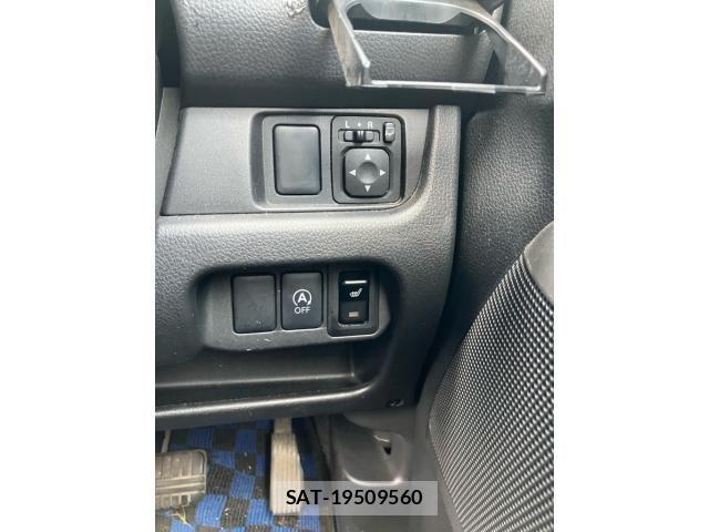 Mitsubishi EK CUSTOM 2013-08 8561762-19