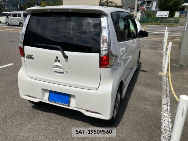 Mitsubishi EK CUSTOM 2013-08 8561762-2