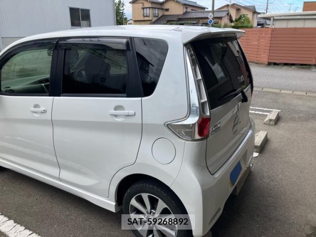 Mitsubishi EK CUSTOM 2013-11 8828839-2