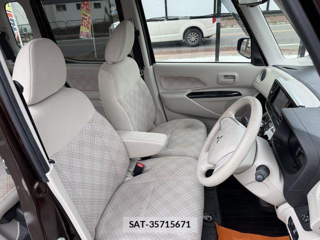 Mitsubishi EK SPACE 2017-09 812151-22