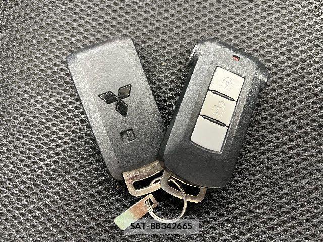 Mitsubishi EK SPACE 2019-04 1220486-25
