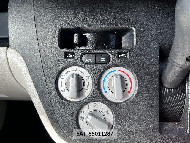 Mitsubishi EK SPACE 2017-09 6004434-14