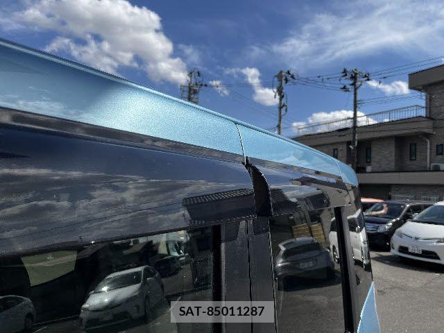 Mitsubishi EK SPACE 2017-09 6004434-23
