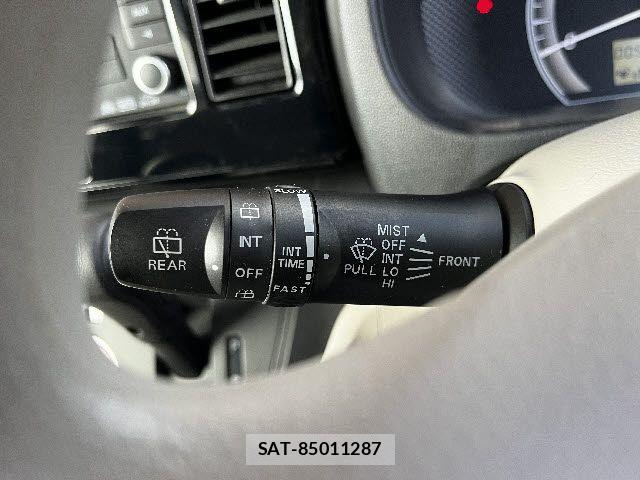 Mitsubishi EK SPACE 2017-09 6004434-5