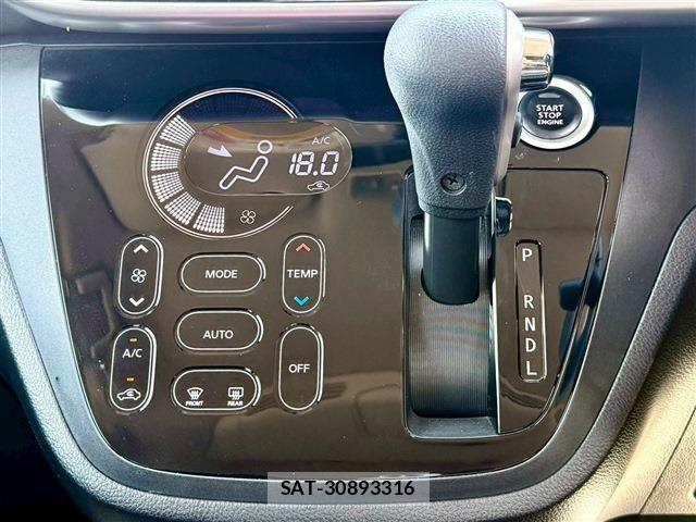 Mitsubishi EK SPACE 2017-02 6641506-7