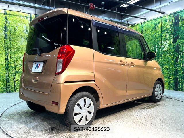 Mitsubishi EK SPACE 2015-09 7217853-16