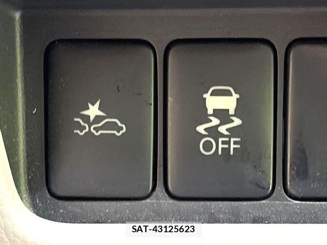 Mitsubishi EK SPACE 2015-09 7217853-5