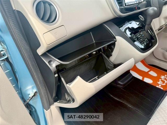Mitsubishi EK SPACE 2019-03 7454085-17