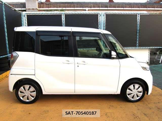 Mitsubishi EK SPACE 2017-06 8098973-5