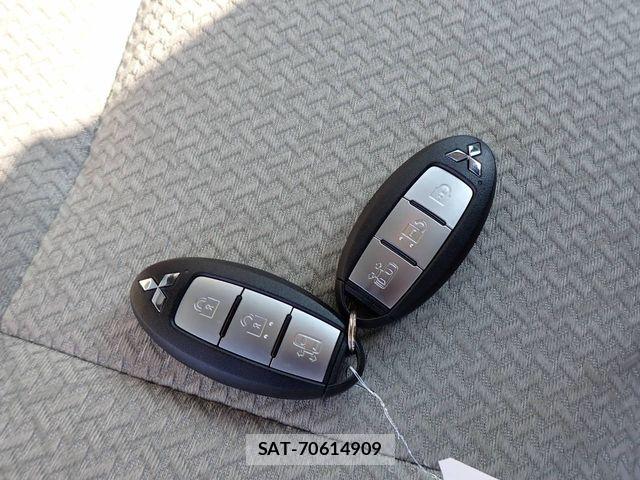 Mitsubishi EK SPACE 2021-05 8158323-28