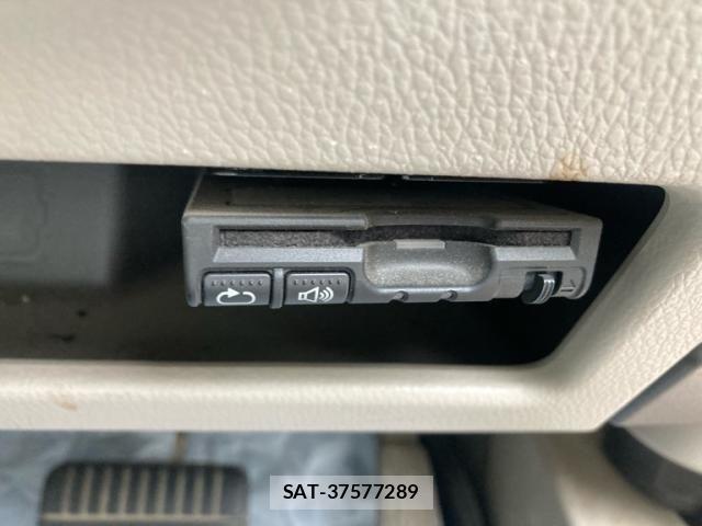 Mitsubishi EK SPACE 2016-03 8207367-15