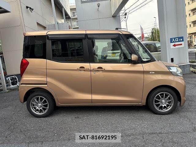 Mitsubishi EK SPACE 2015-11 8207368-18