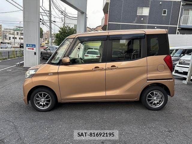 Mitsubishi EK SPACE 2015-11 8207368-19