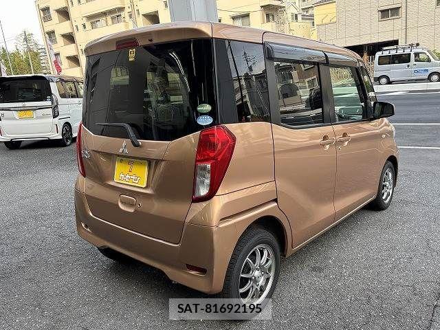 Mitsubishi EK SPACE 2015-11 8207368-21
