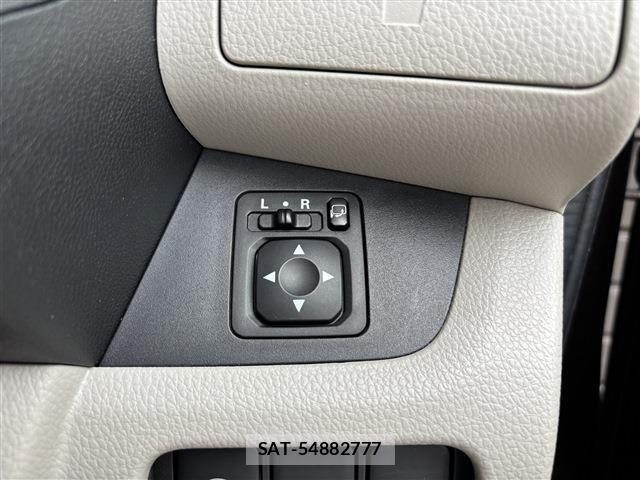 Mitsubishi EK SPACE 2017-12 8245119-12