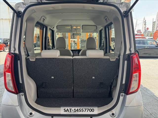 Mitsubishi EK SPACE 2016-08 8412142-28