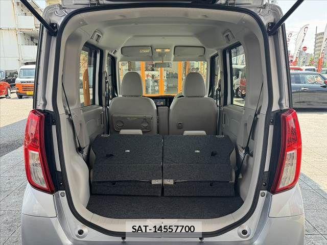 Mitsubishi EK SPACE 2016-08 8412142-29