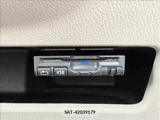 Mitsubishi EK SPACE 2014-05 8658877-13