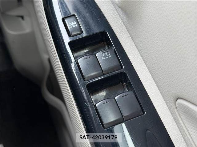 Mitsubishi EK SPACE 2014-05 8658877-28
