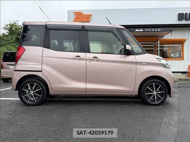 Mitsubishi EK SPACE 2014-05 8658877-6