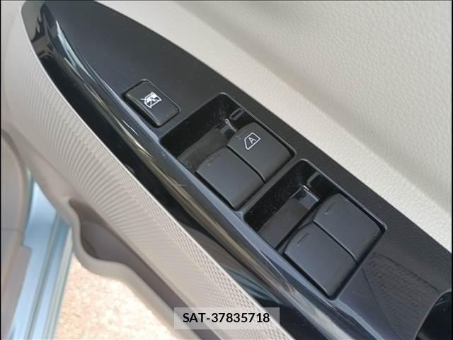 Mitsubishi EK SPACE 2017-09 8035345-18