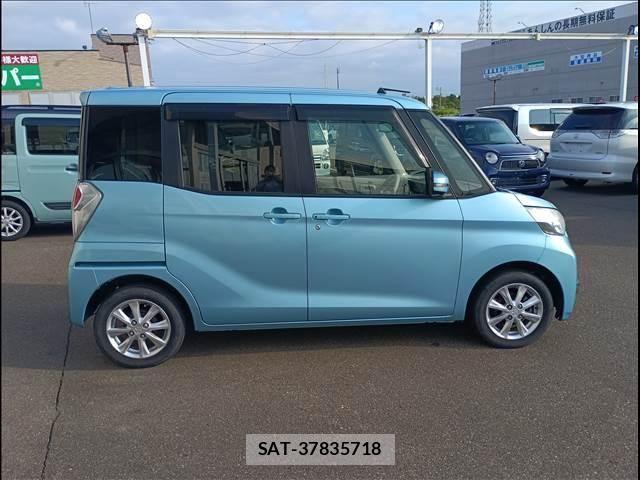 Mitsubishi EK SPACE 2017-09 8035345-3