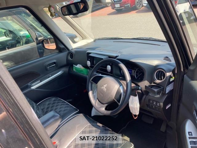 Mitsubishi EK SPACE 2015-07 7217857-13