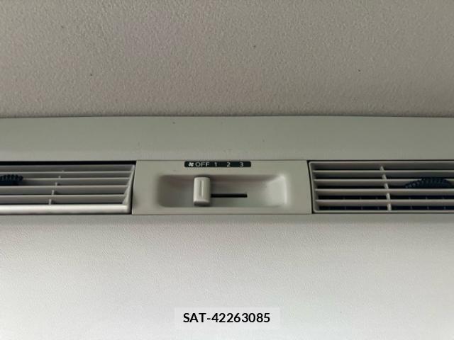 Mitsubishi EK SPACE 2014-03 7616312-23