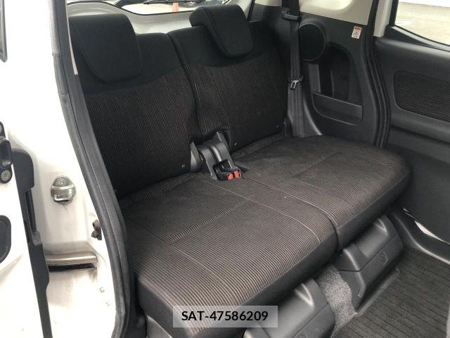 Mitsubishi EK SPACE 2014-04 8207369-11
