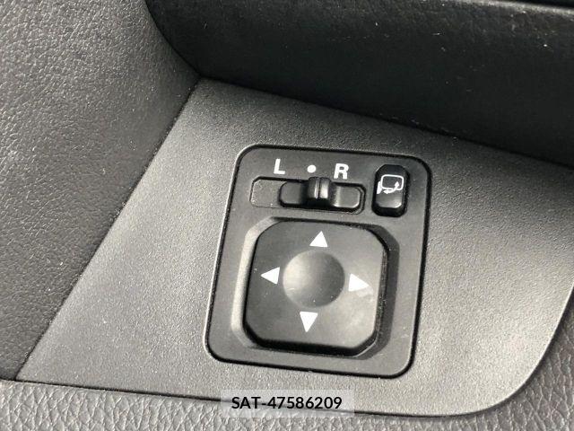 Mitsubishi EK SPACE 2014-04 8207369-22