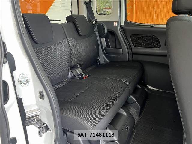 Mitsubishi EK SPACE 2017-08 8741825-17