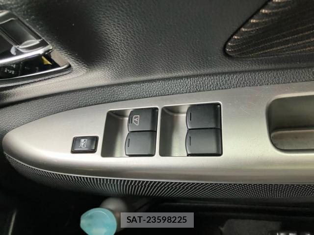 Mitsubishi EK SPACE 2014-04 7961359-19