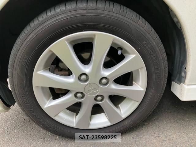 Mitsubishi EK SPACE 2014-04 7961359-25