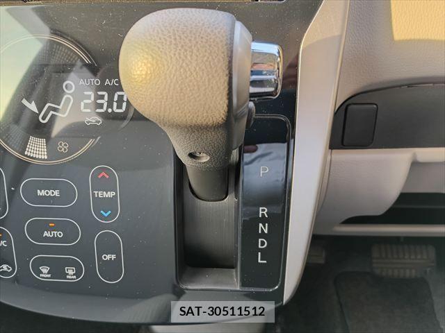 Mitsubishi EK WAGON 2013-06 4939418-18