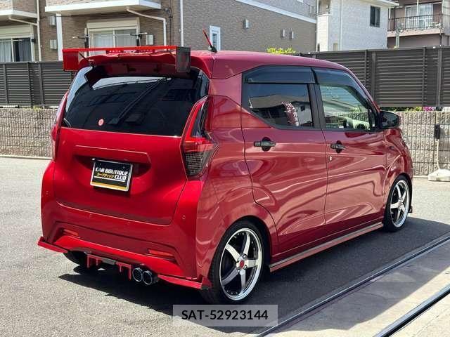 Mitsubishi EK WAGON 2021-09 6611632-8