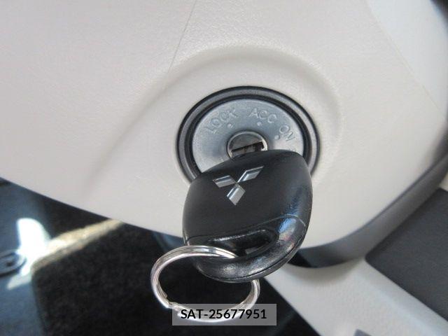Mitsubishi EK WAGON 2017-07 6716081-17