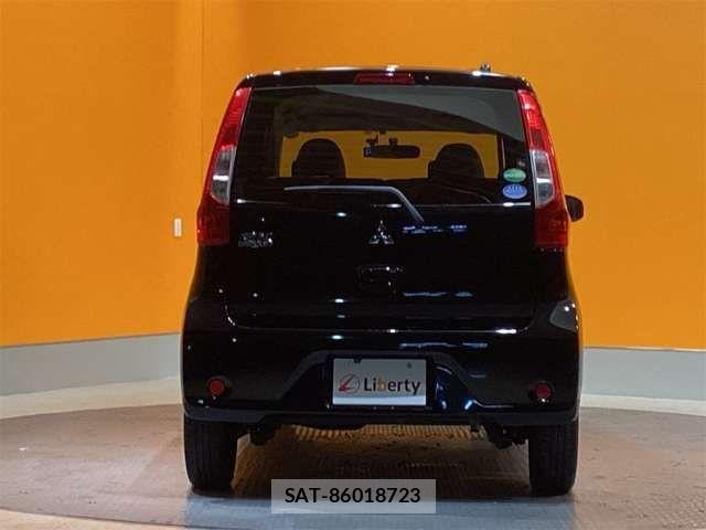 Mitsubishi EK WAGON 2018-12 6904606-8