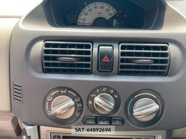 Mitsubishi EK WAGON 2005-04 6904617-17