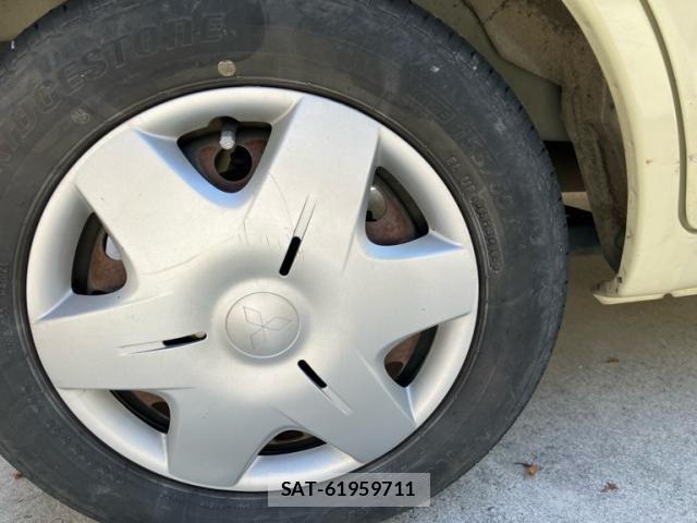 Mitsubishi EK WAGON 2005-06 6904624-4