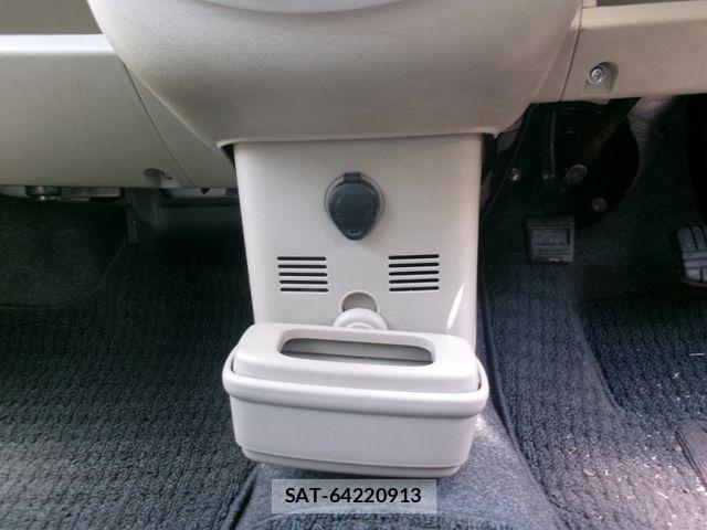 Mitsubishi EK WAGON 2013-02 7020392-18