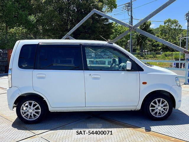 Mitsubishi EK WAGON 2011-01 7217868-17