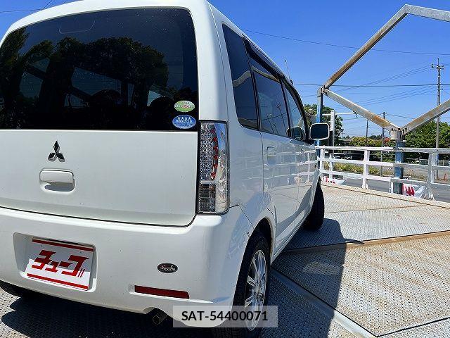 Mitsubishi EK WAGON 2011-01 7217868-25