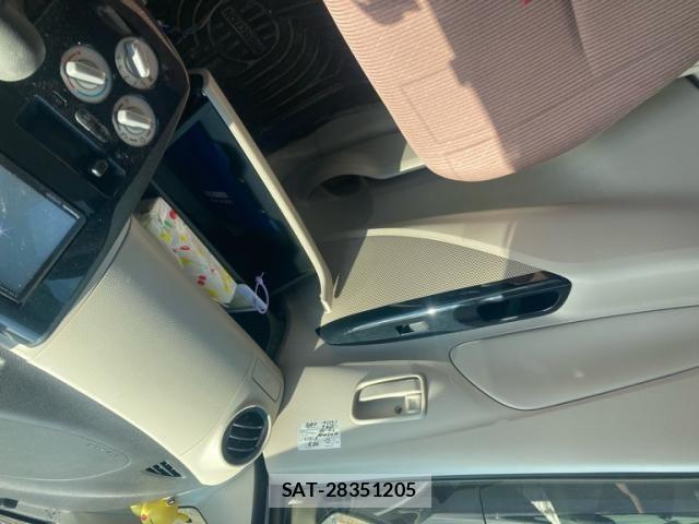 Mitsubishi EK WAGON 2019-02 7326864-5