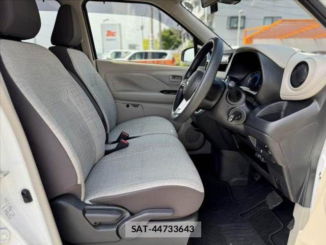 Mitsubishi EK WAGON 2021-10 7392008-15