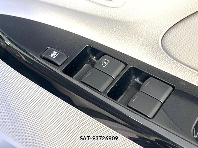 Mitsubishi EK WAGON 2016-11 7454099-5