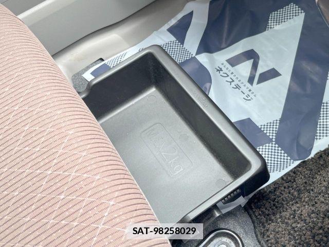 Mitsubishi EK WAGON 2017-08 7722934-6