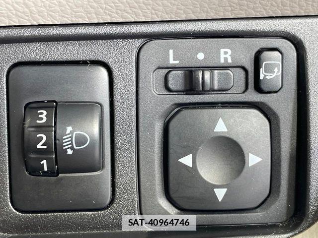 Mitsubishi EK WAGON 2017-06 7902558-4