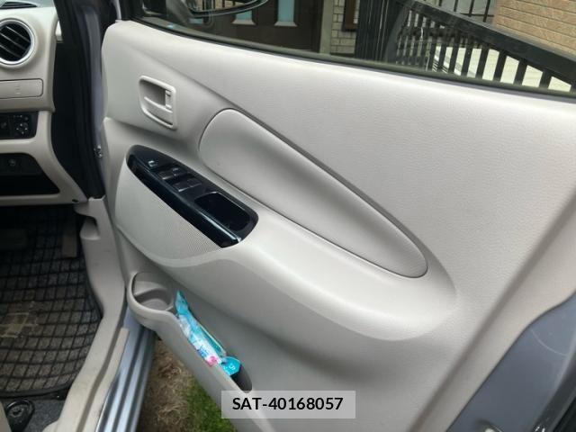Mitsubishi EK WAGON 2013-07 7961362-11